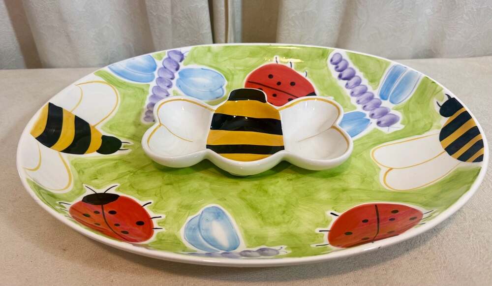 Clay Art Garden Buzz 2-Piece Chip 'n Dip Serving Set